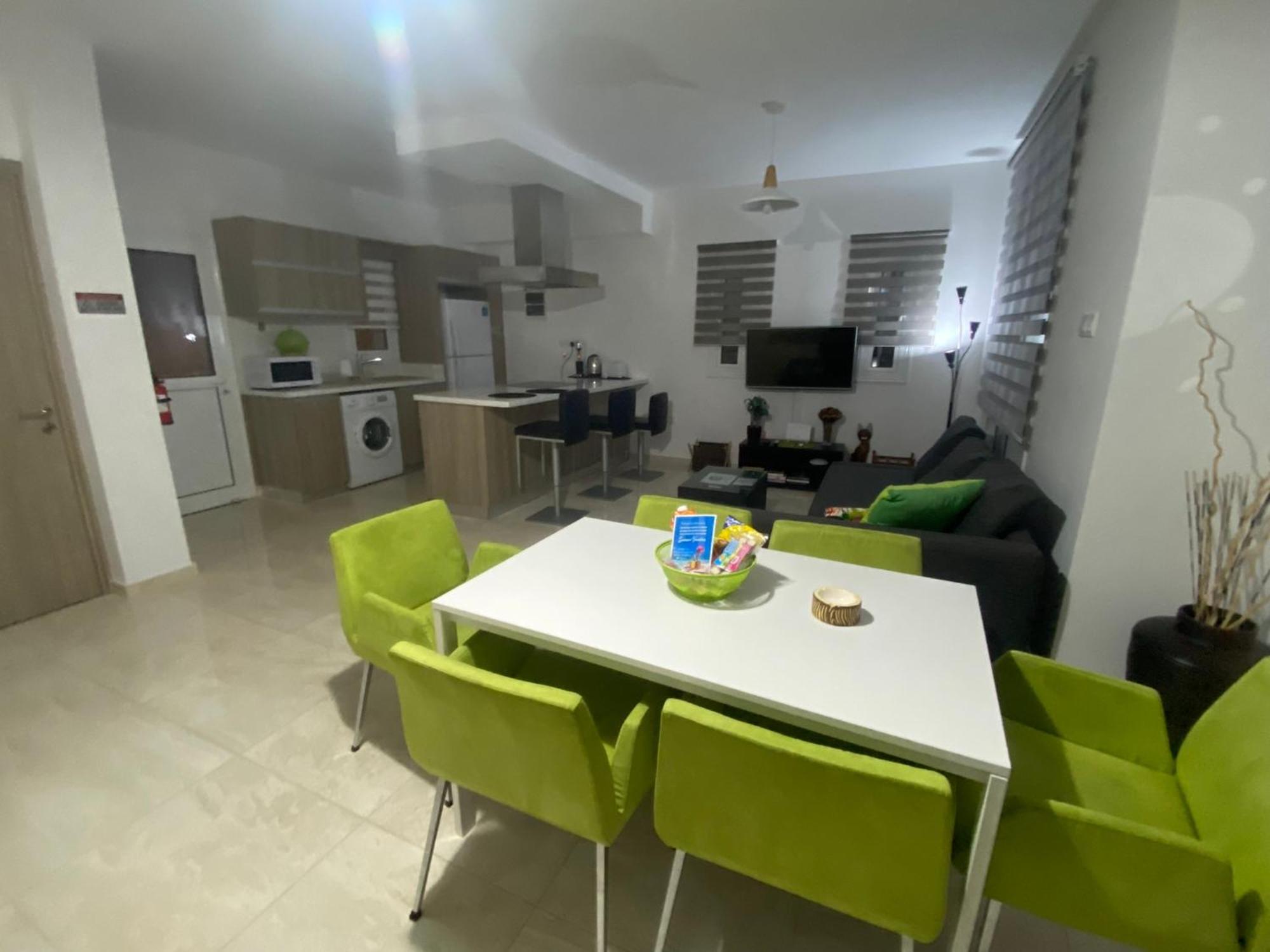 Villa Mario - 2Min Walk From Kapparis Beach Paralimni Exterior foto